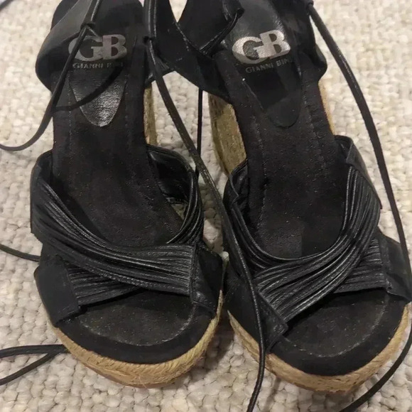 Gianni Bini Black leather Wedge Sandals - Picture 5 of 8